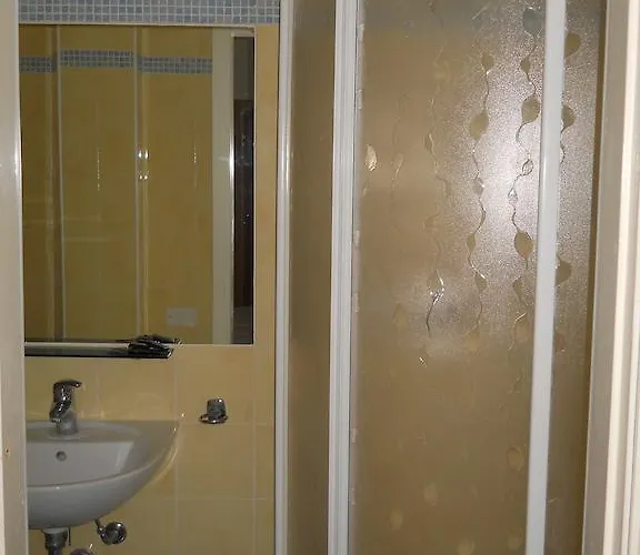Clipper Hotel 3*