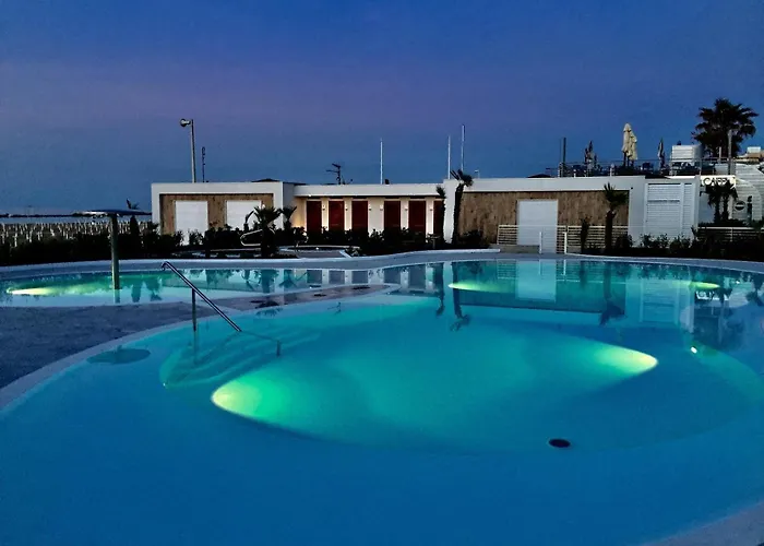 Clipper Hotel